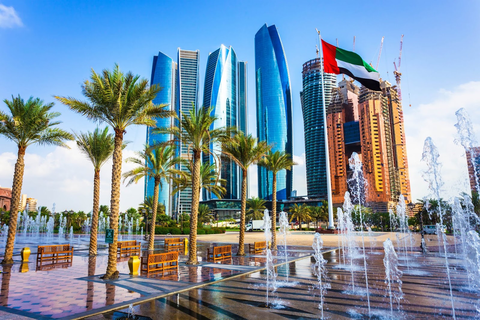 Punya Pesona ‘Aduhai’, Dubai & Abu Dhabi Siap Manjakan Pelanggan Anda