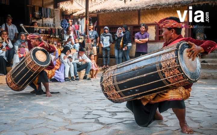 Tawarkan Sensasi Seru Selami Budaya Lombok di Desa Sade