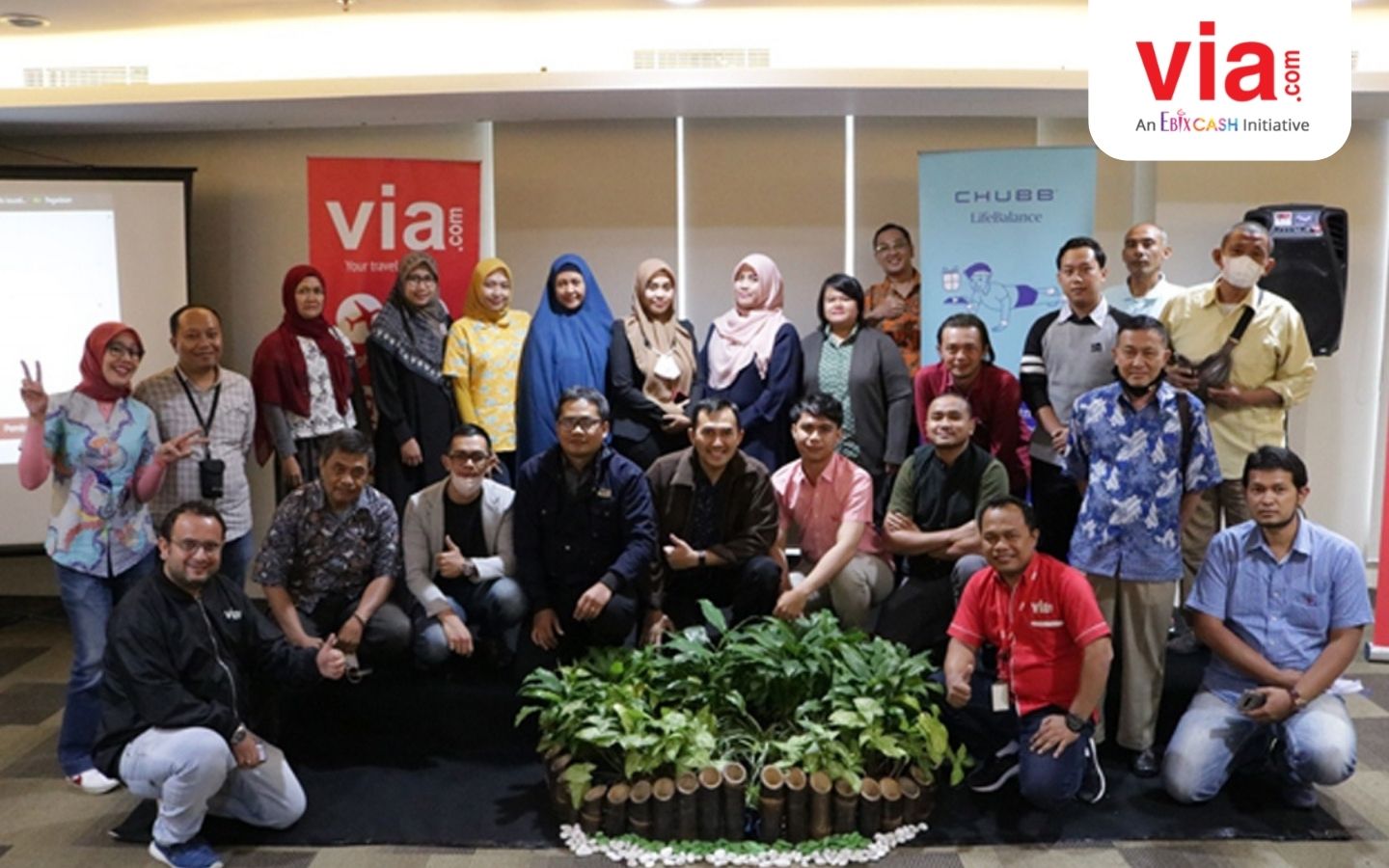 GROW with VIA: Via.com Indonesia Kembali Menyapa Mitra Via di Malang dan Surabaya
