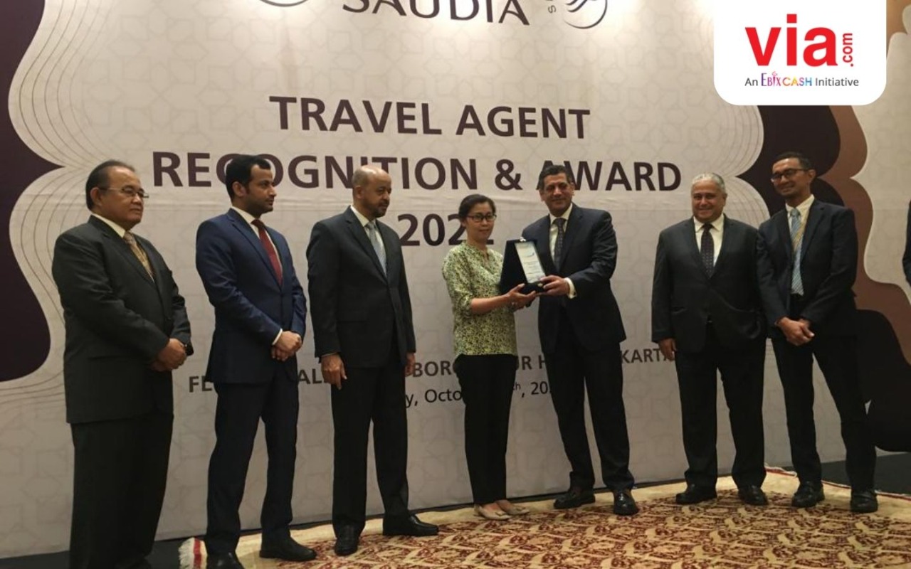 Via Indonesia Dianugerahkan sebagai Indonesia Top Agent oleh Saudia Airlines