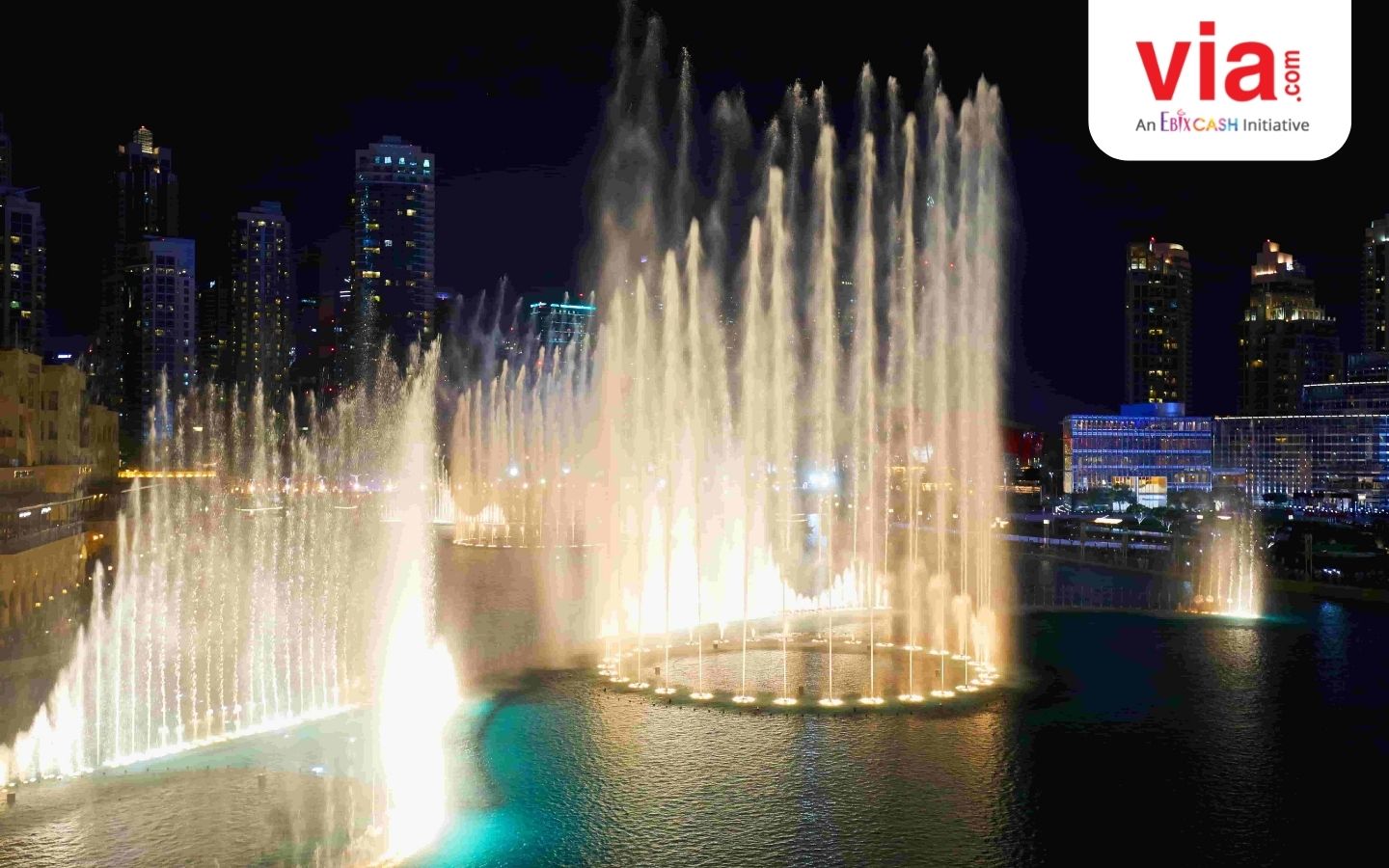 Rekomendasikan Wisatawan Lihat Cantiknya Dubai Fountain