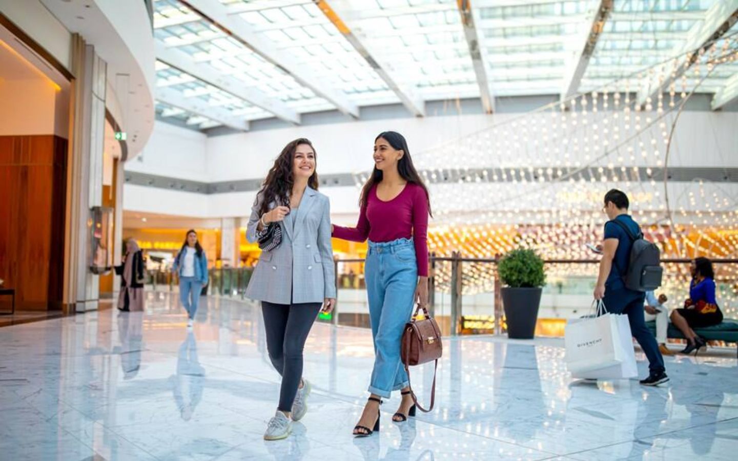 Rekomendasi Pengalaman Belanja di Dubai untuk Tamu Anda